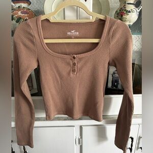 Hollister Women's Brown Ribbed Long Sleeve Cropped Henley Top XS